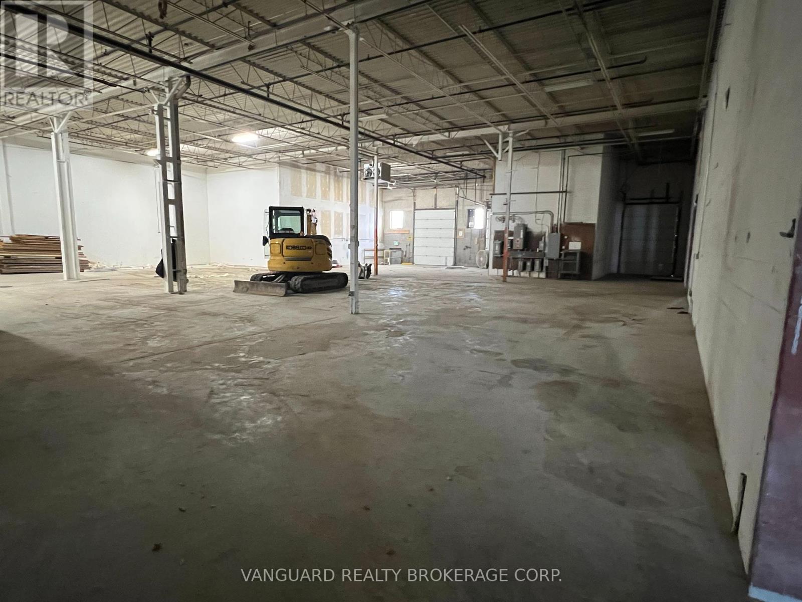 Photo 11 of 9 10 452 Bowes Road, Vaughan ON