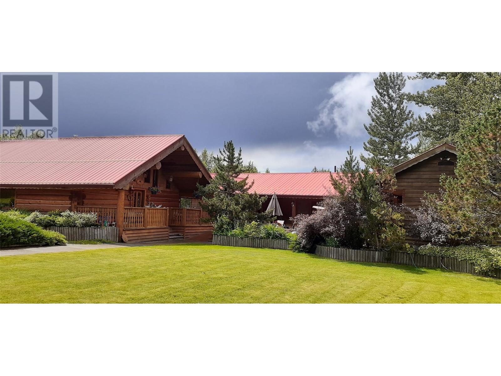 5177 CLEARWATER VALLEY Road, Clearwater