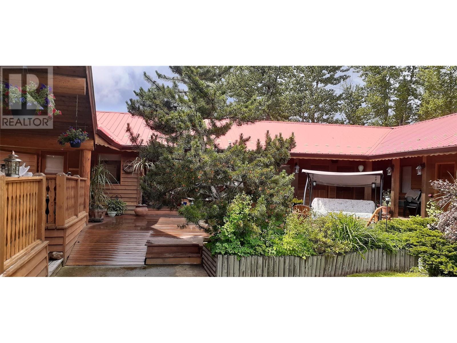 5177 CLEARWATER VALLEY Road, Clearwater