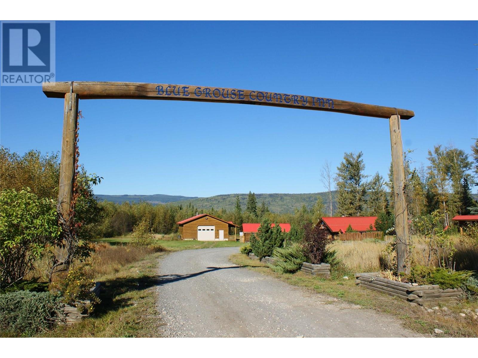 5177 CLEARWATER VALLEY Road, Clearwater