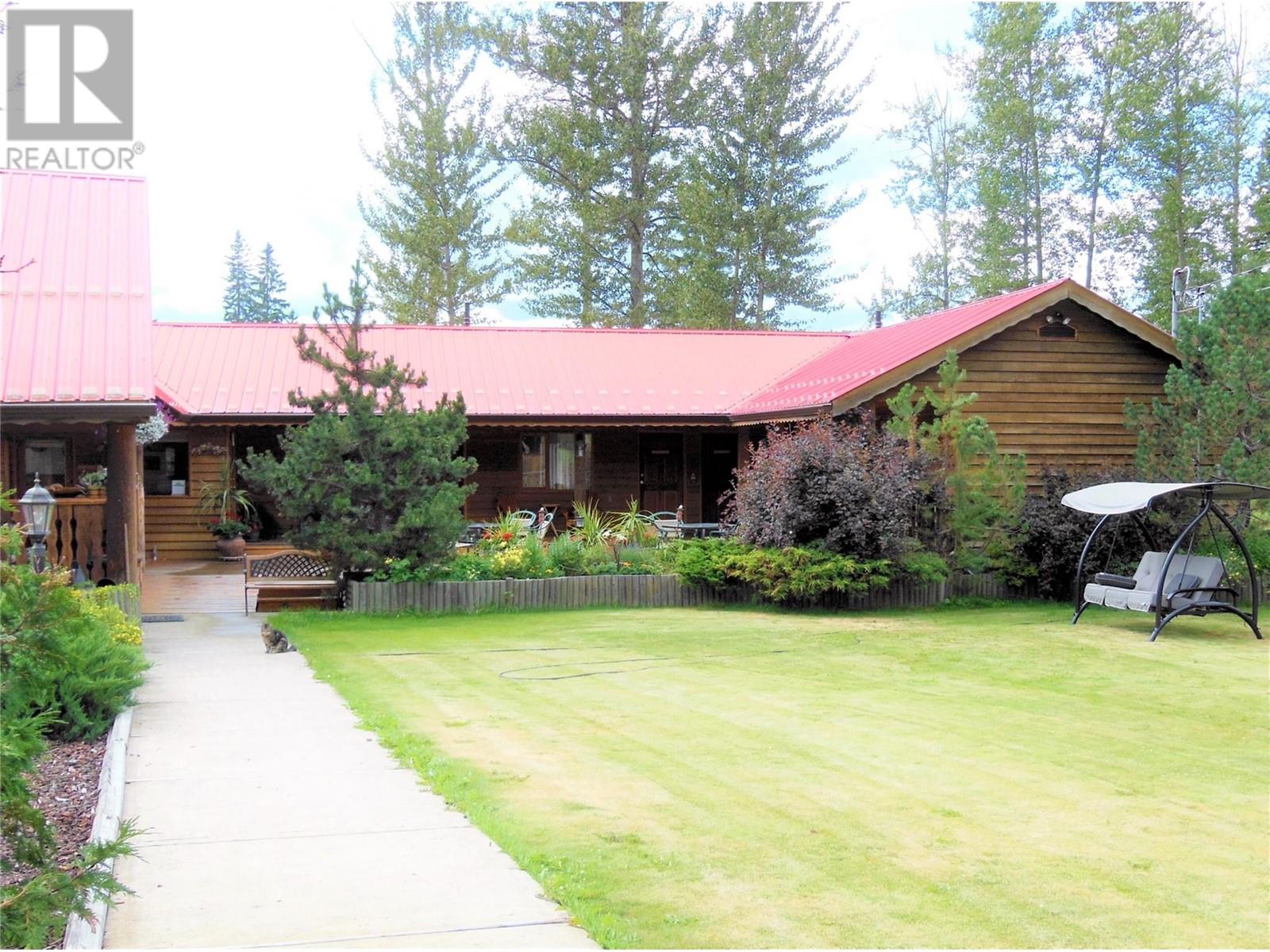 5177 CLEARWATER VALLEY Road, Clearwater