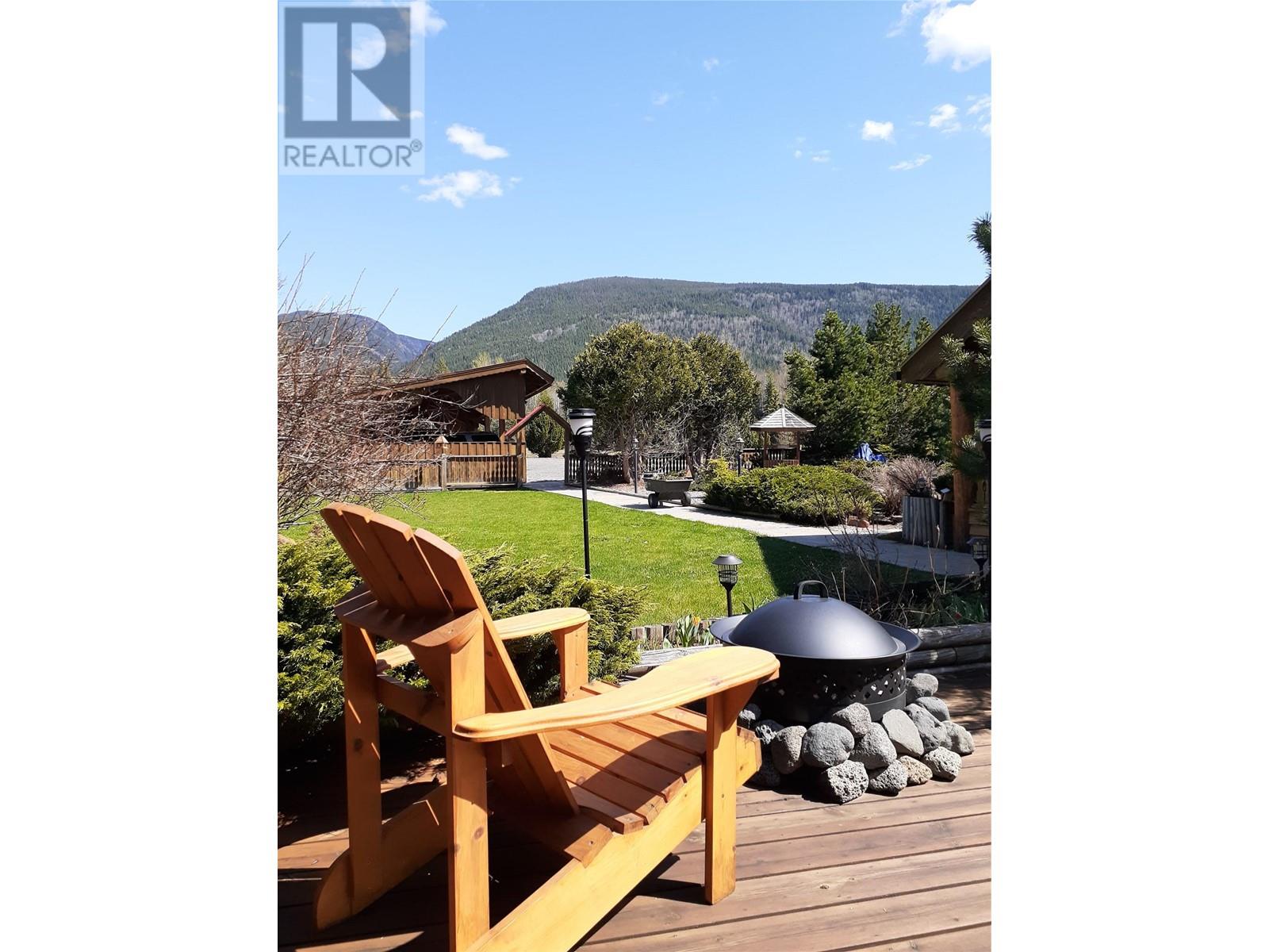 5177 CLEARWATER VALLEY Road, Clearwater