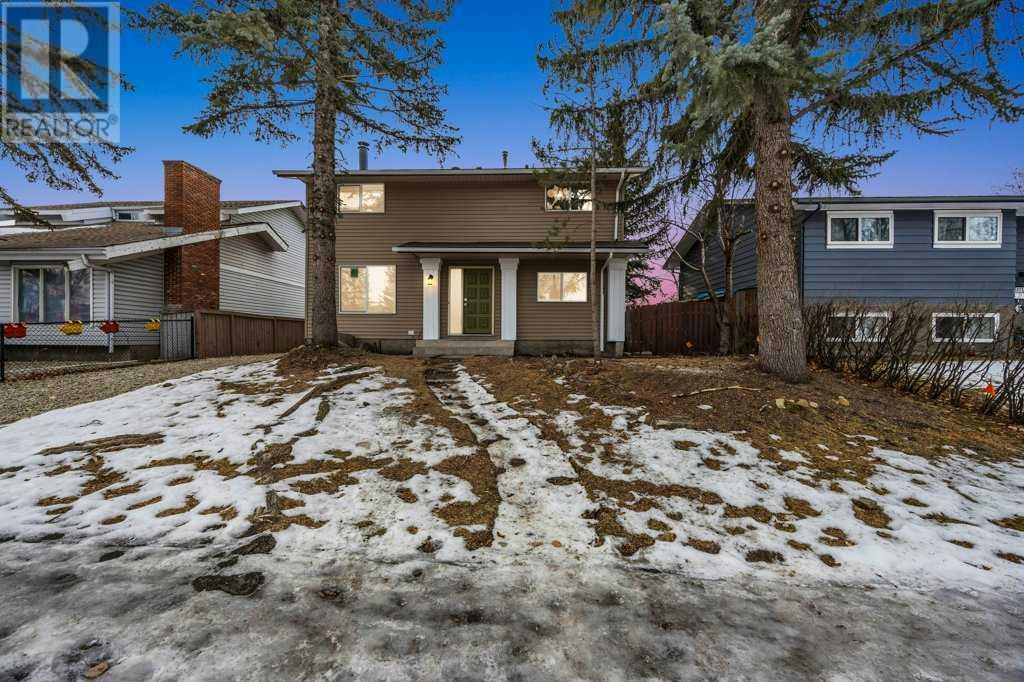 Single Family House for Sale in  Rundlehorn Drive NE Pineridge Calgary 