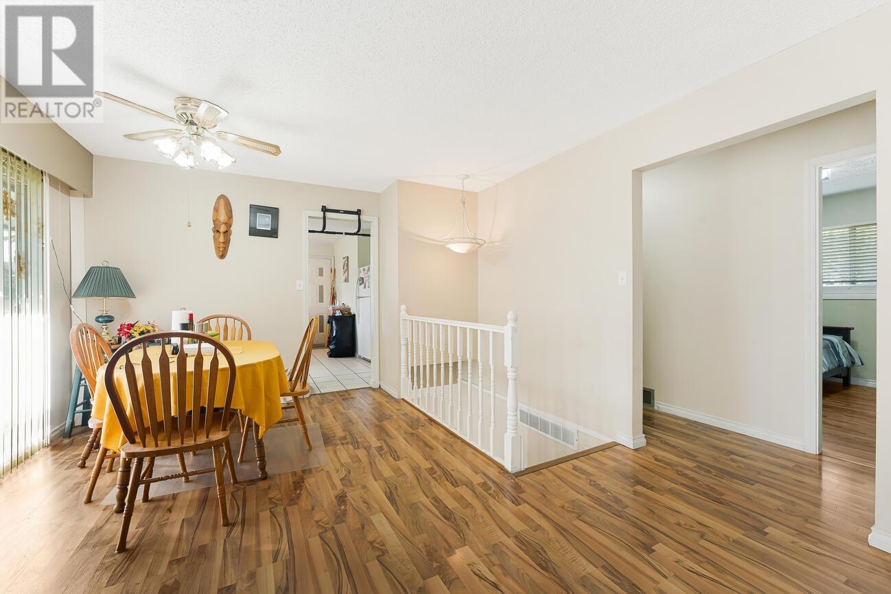 Photo 5 of 2119 Salisbury Avenue, Port Coquitlam BC