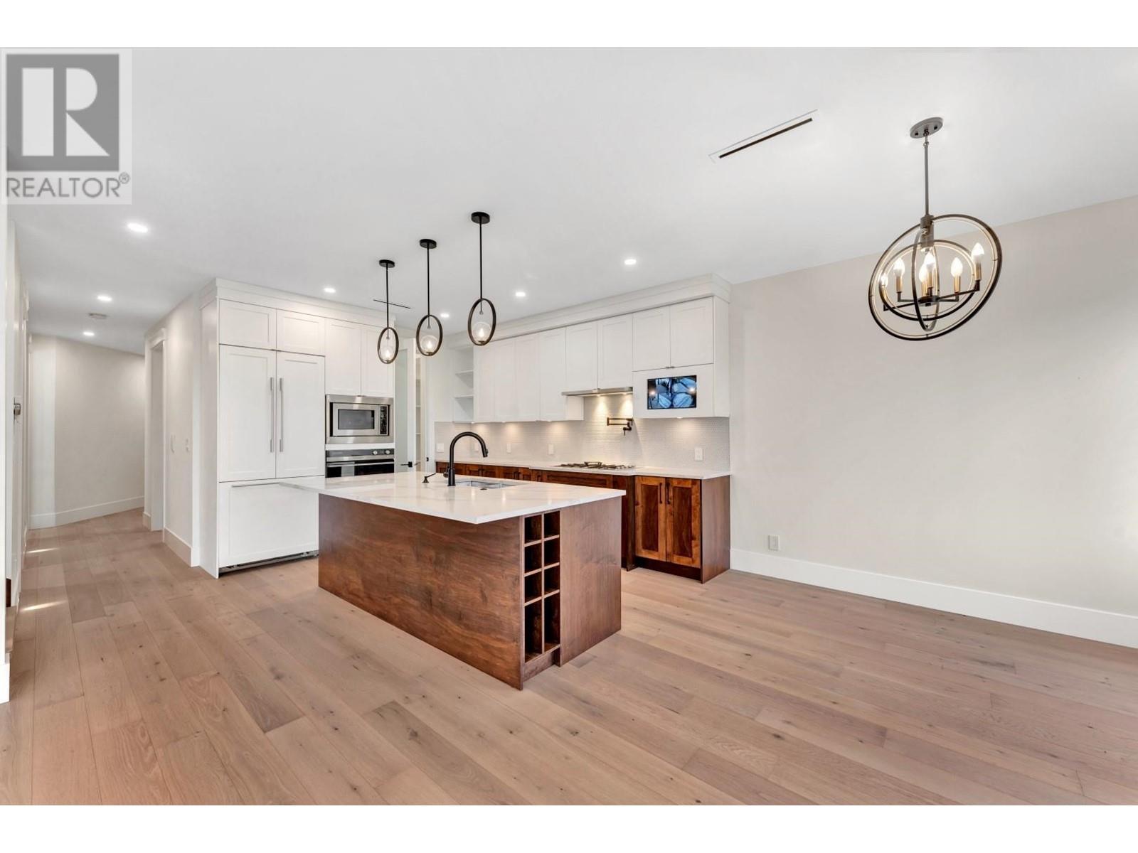 5094A BENTLEY DRIVE, Delta real estate listing R2965325