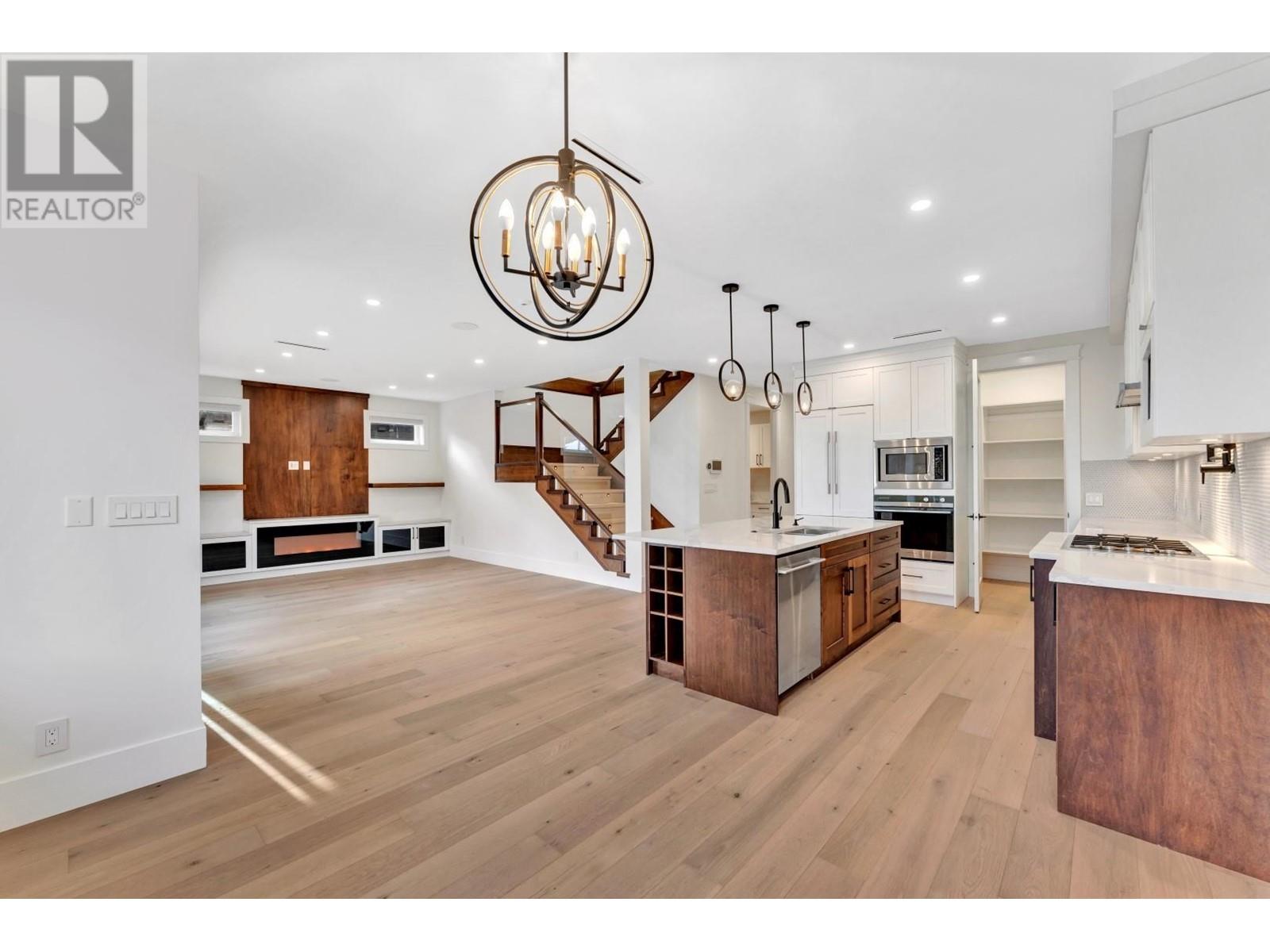 5094A BENTLEY DRIVE, Delta real estate listing R2965325