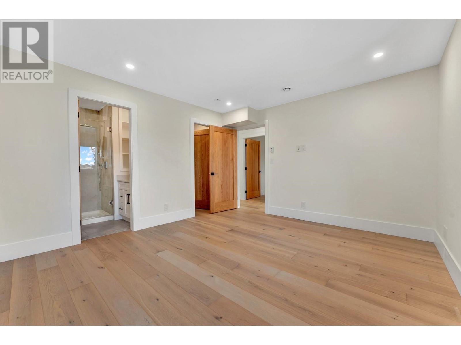 5094A BENTLEY DRIVE, Delta real estate listing R2965325