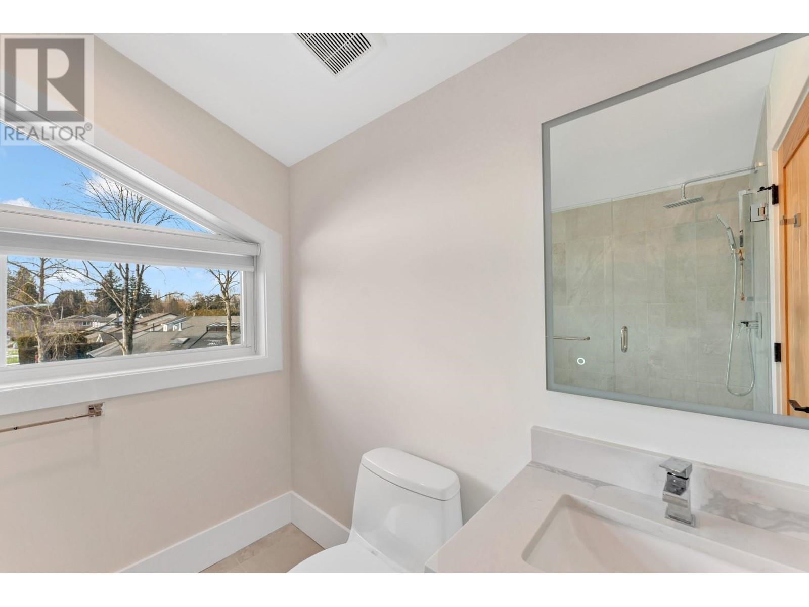 5094A BENTLEY DRIVE, Delta real estate listing R2965325