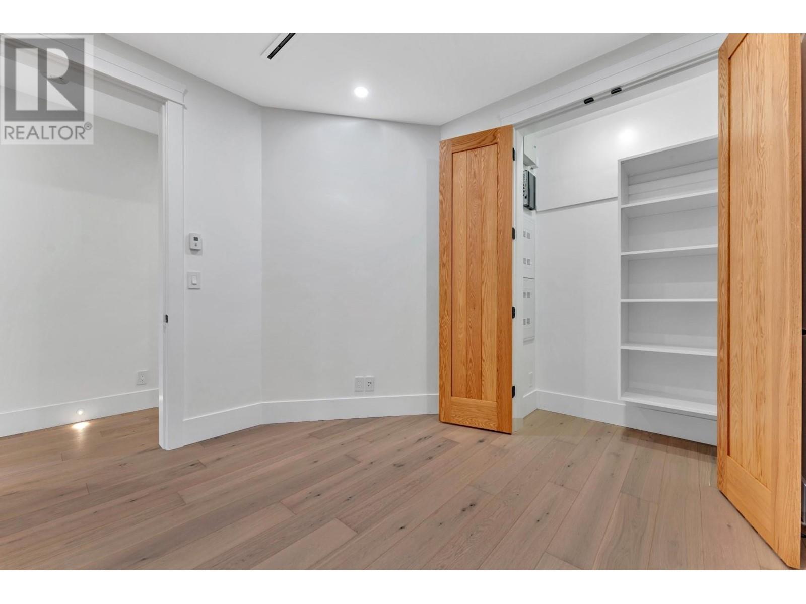 5094A BENTLEY DRIVE, Delta real estate listing R2965325