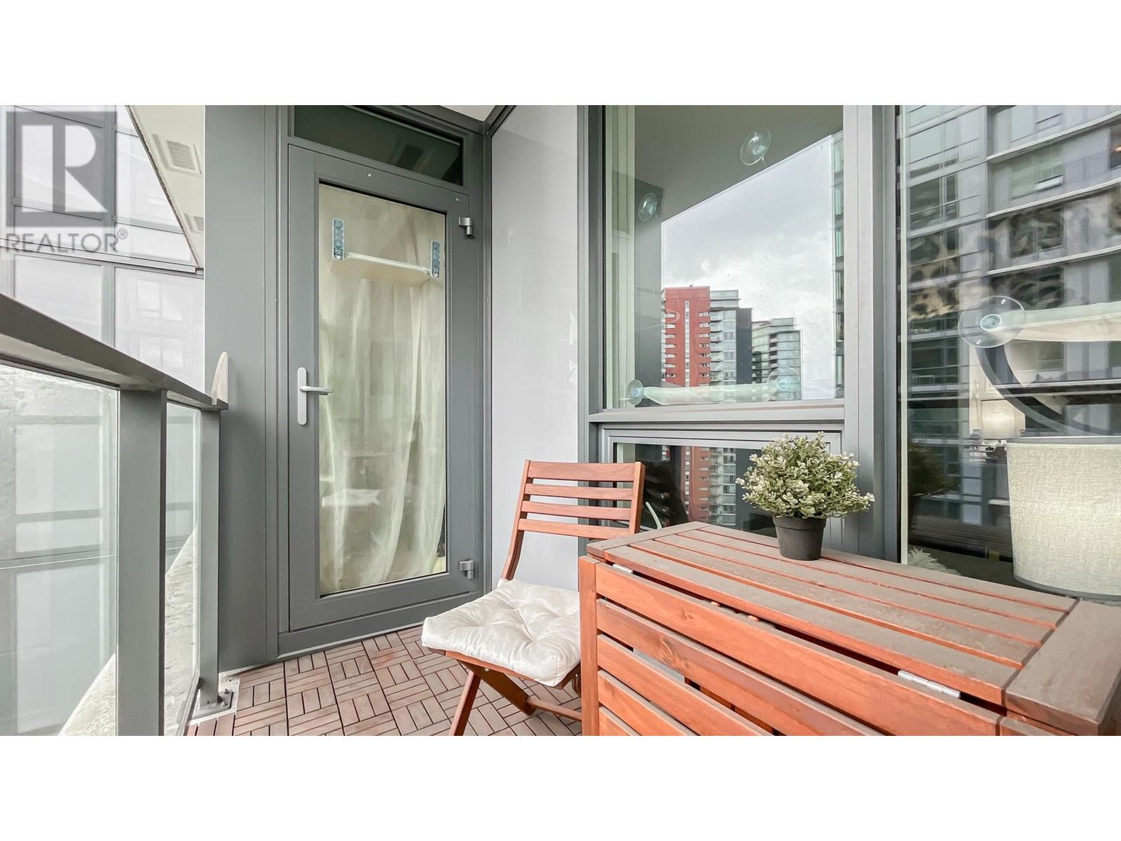 Photo 22 of 1205 68 Smithe Street, Vancouver BC