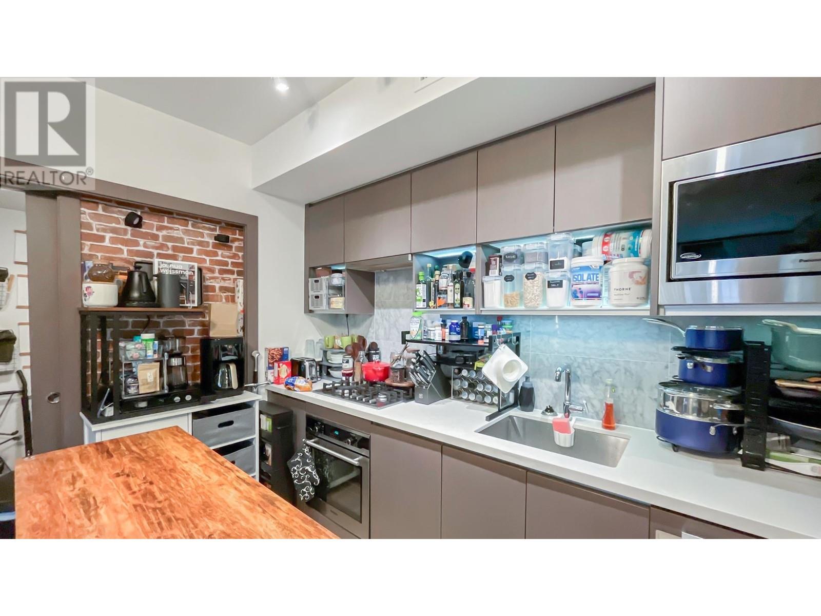 Photo 8 of 1205 68 Smithe Street, Vancouver BC