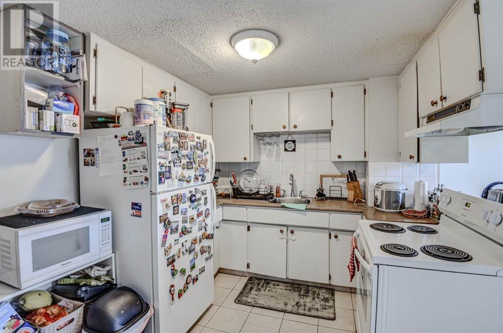 Single Family House for Sale in    Street NW Thorncliffe Calgary 