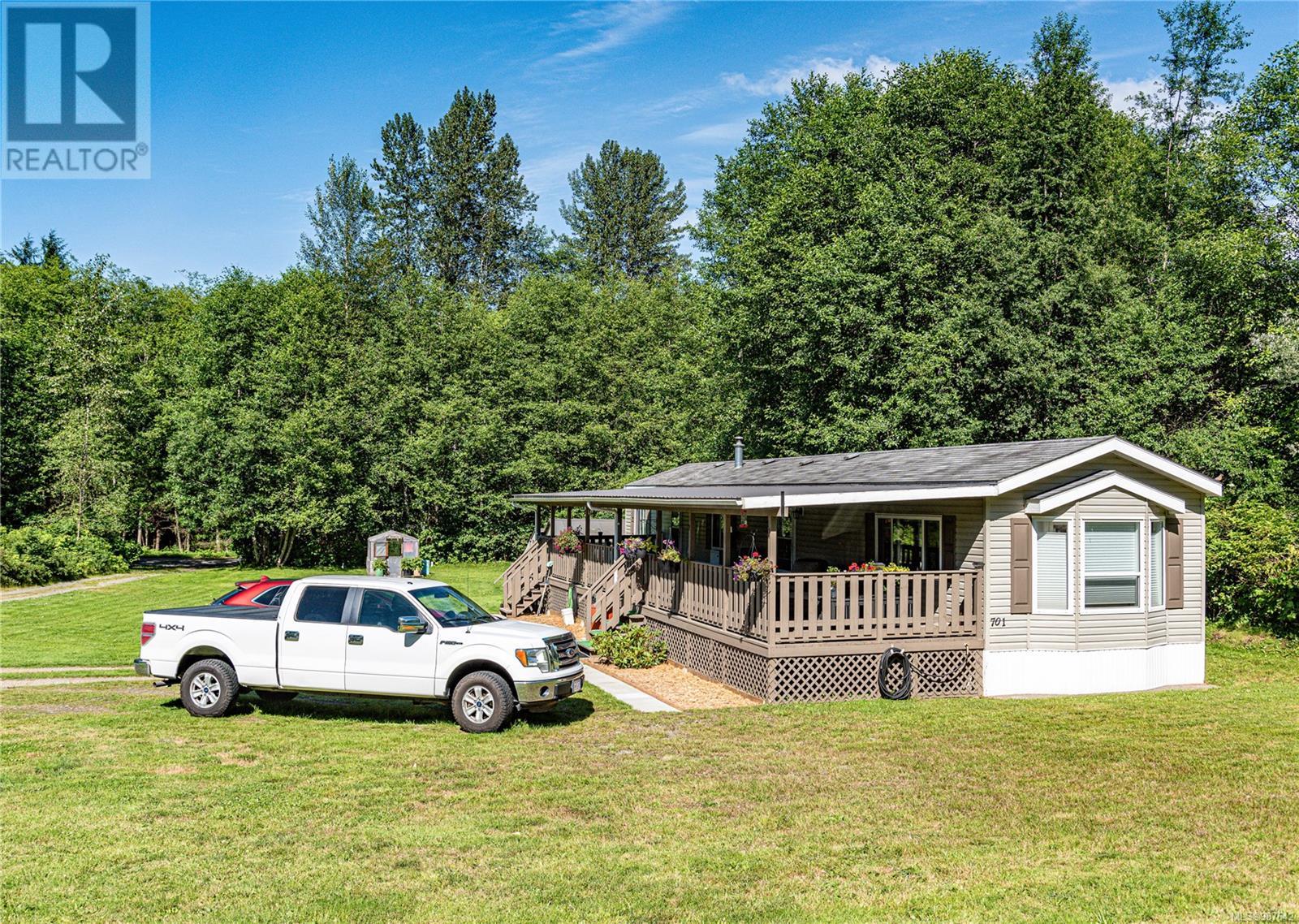 Photo 11 of 701 Kelsey Way, Sayward BC