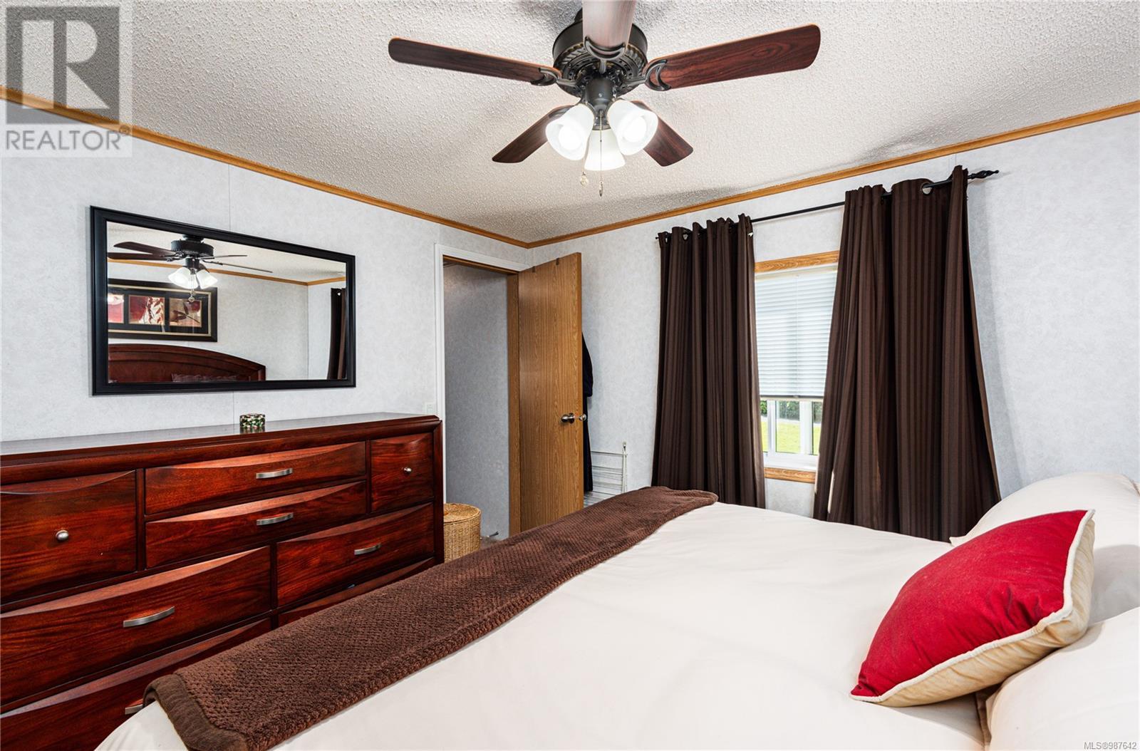 Photo 23 of 701 Kelsey Way, Sayward BC