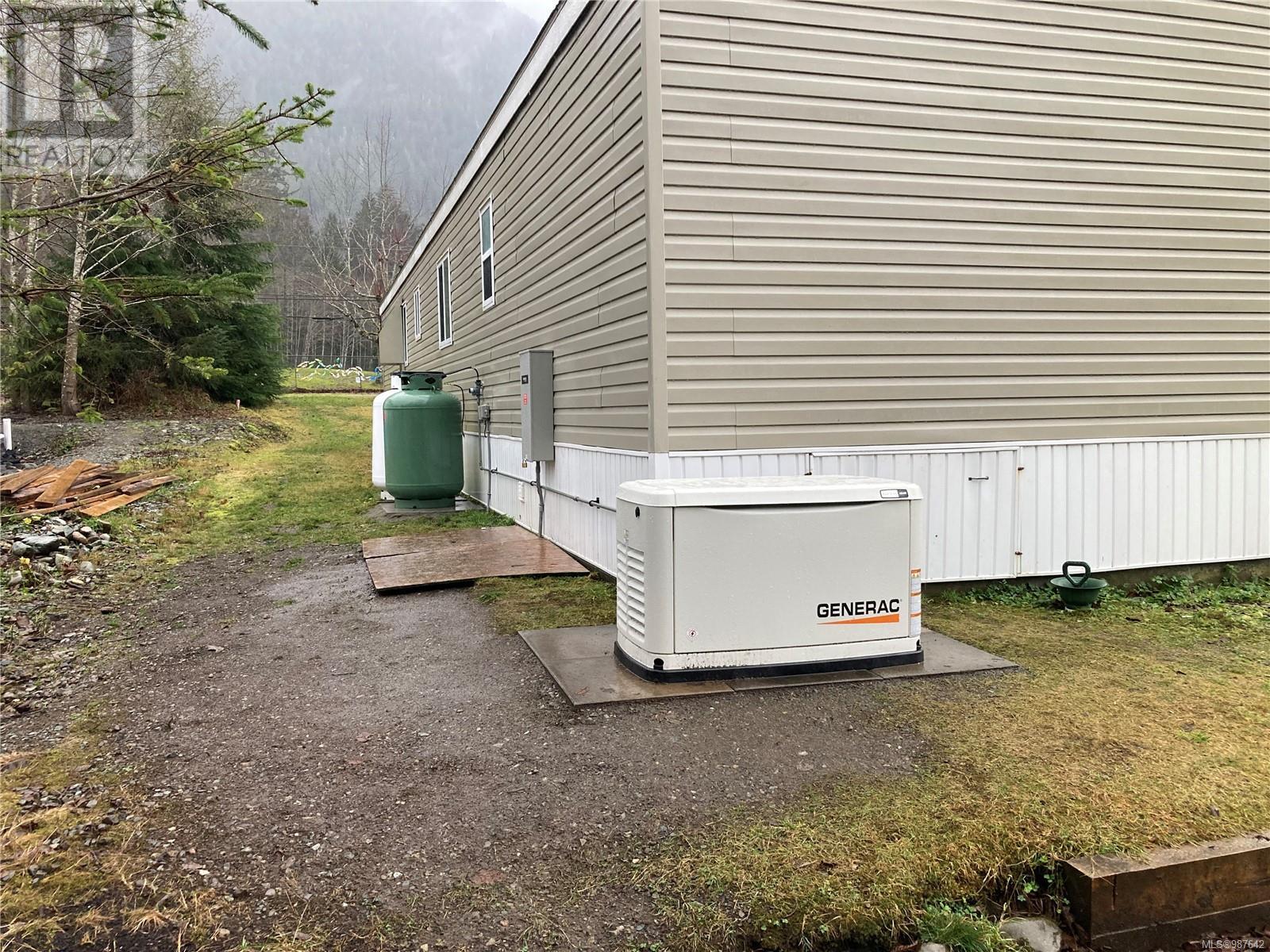 Photo 28 of 701 Kelsey Way, Sayward BC