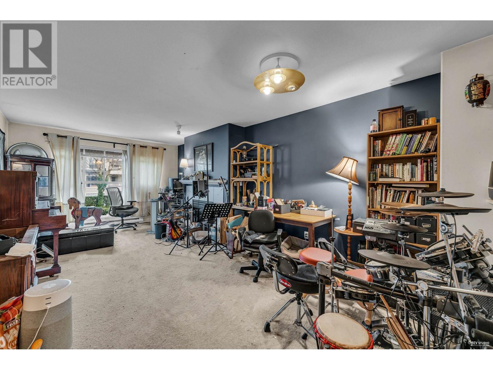 215 8880 JONES ROAD, Richmond