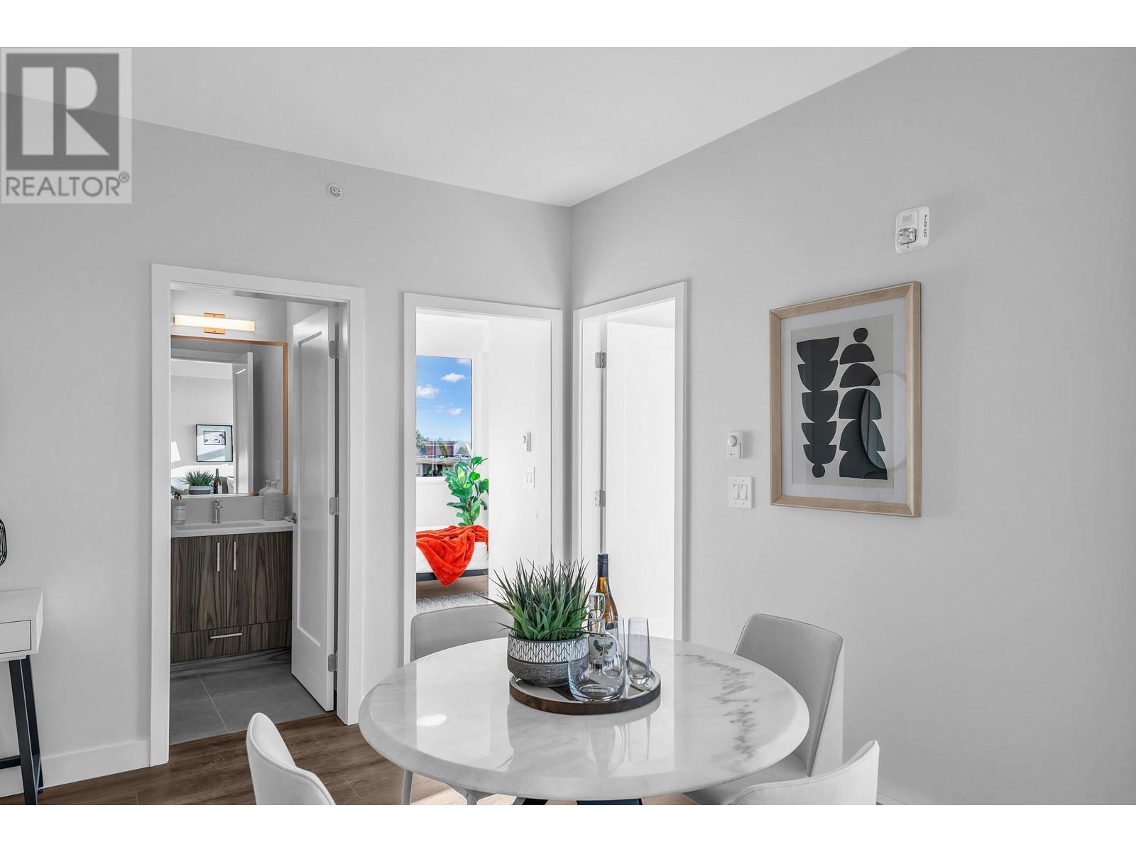 404 5535 HASTINGS STREET, Burnaby