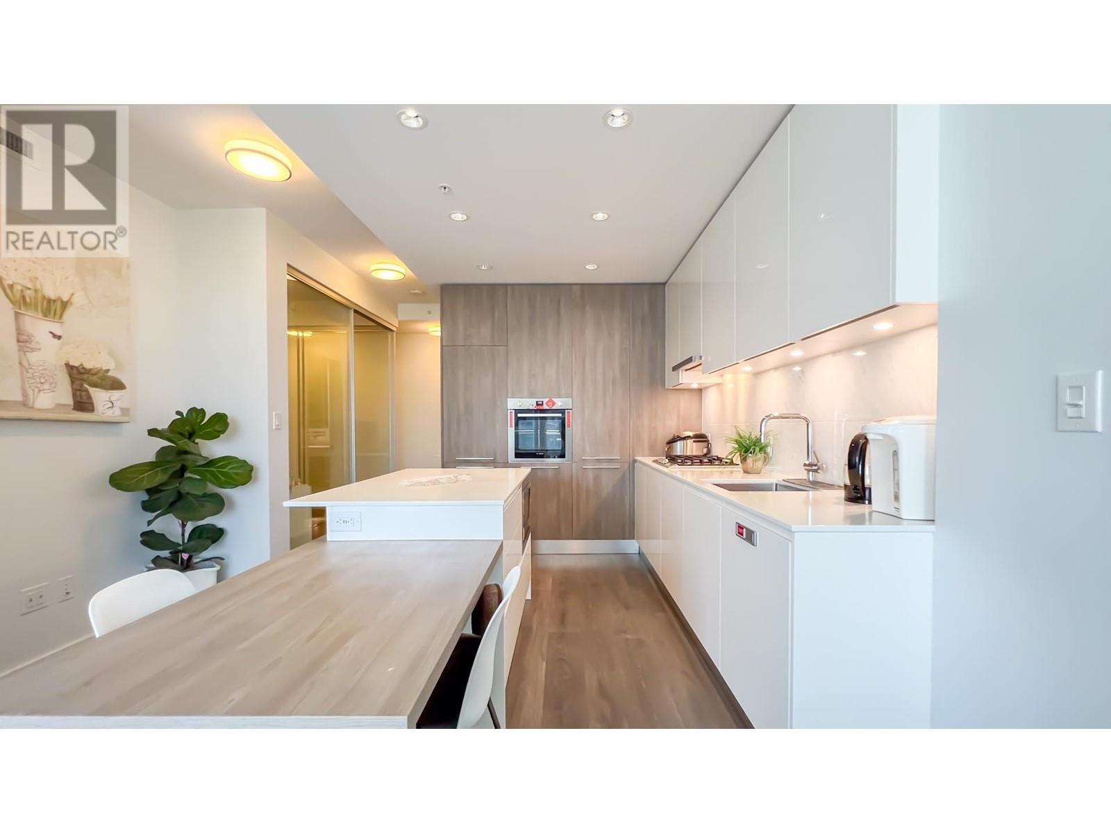 Photo 6 of 2701 1955 Alpha Way, Burnaby BC
