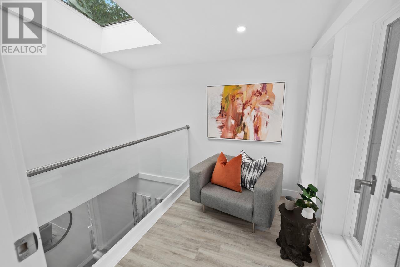 512 TRALEE CRESCENT, Delta real estate listing R2962632