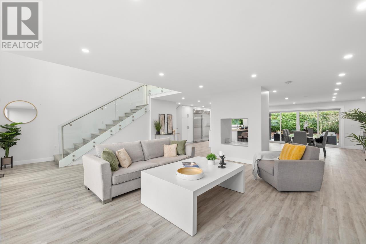 512 TRALEE CRESCENT, Delta real estate listing R2962632