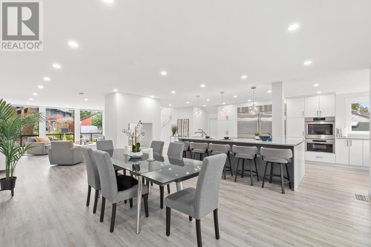 512 TRALEE CRESCENT, Delta real estate listing R2962632