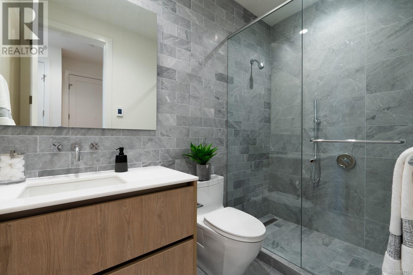 Photo 14 of 209 521 Courtney St, Victoria BC