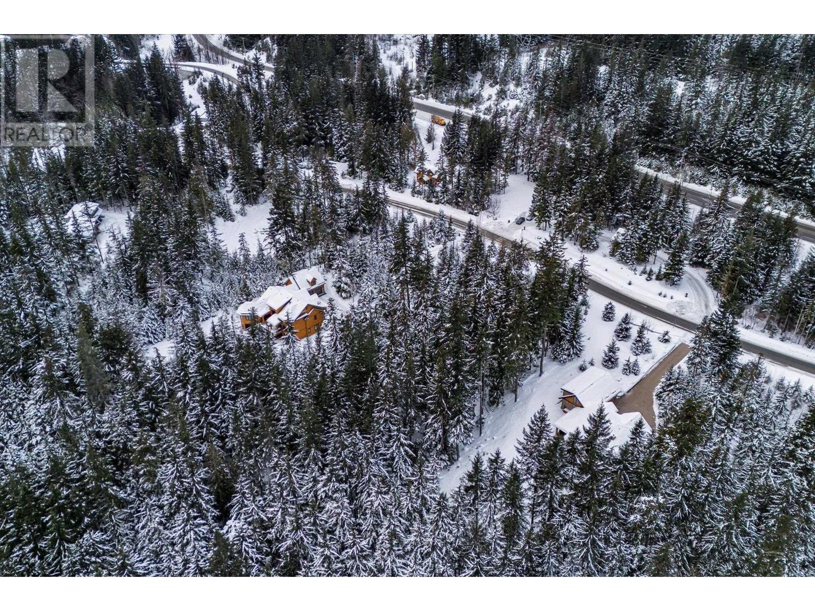 9024 RIVERSIDE DRIVE, Whistler real estate listing R2965276