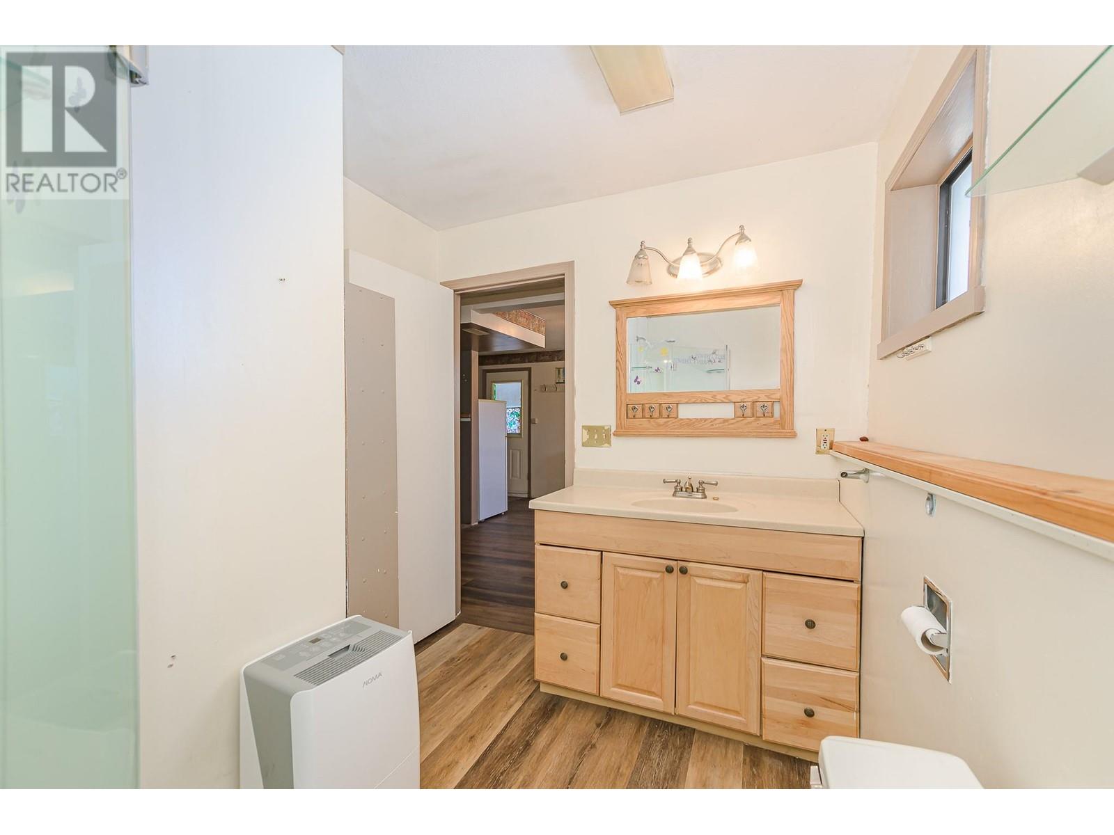 Photo 21 of 80 6 Street Ne, Salmon Arm BC