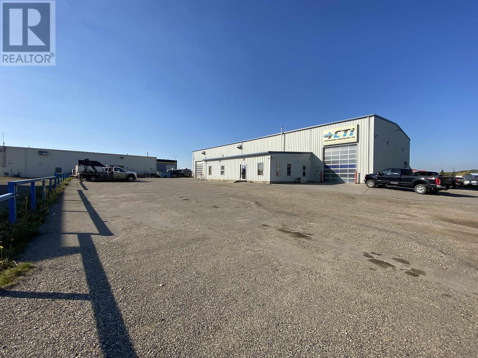 Photo 5 of 10911 89 Avenue, Fort St John BC