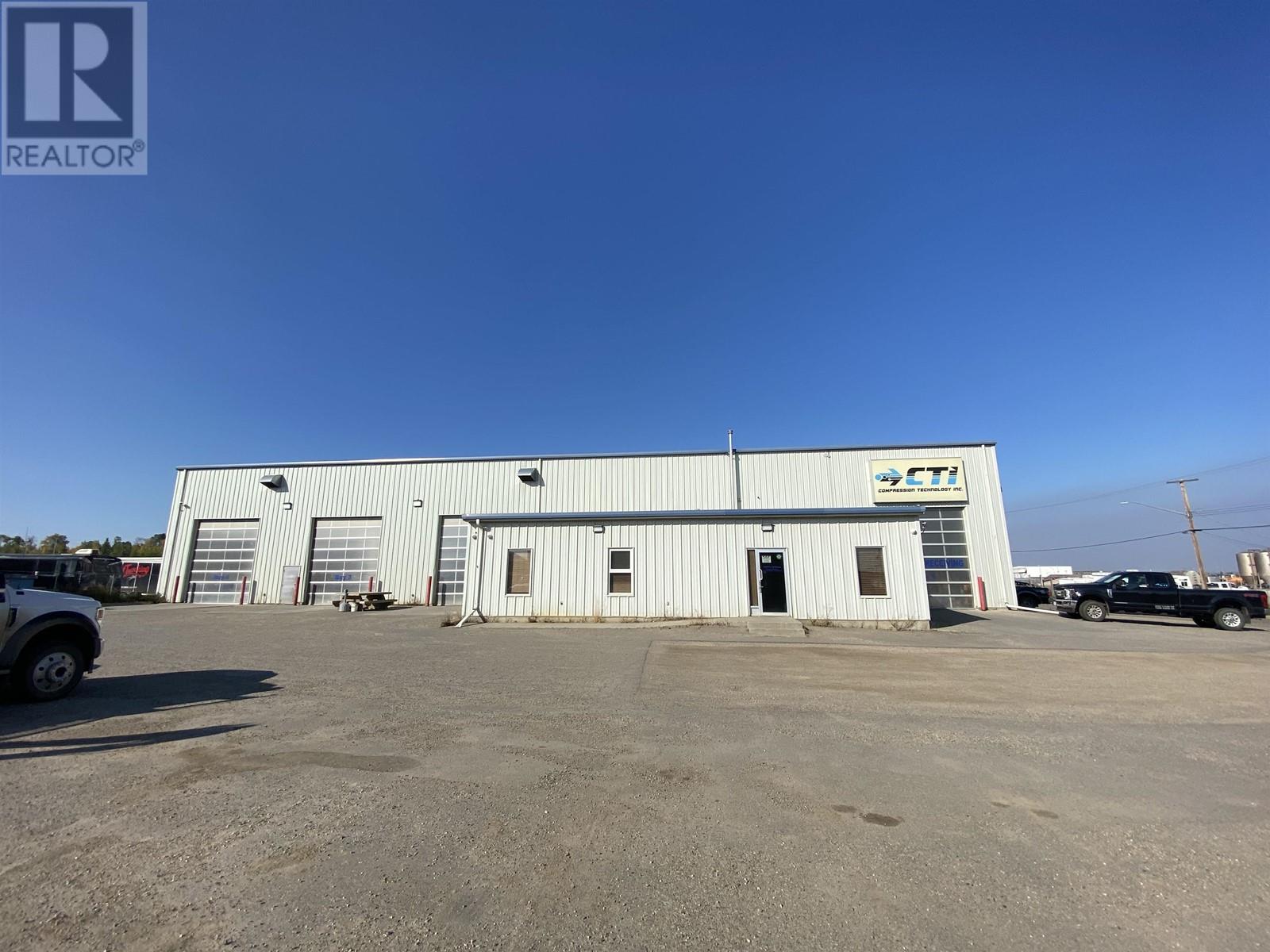 Photo 4 of 10911 89 Avenue, Fort St John BC