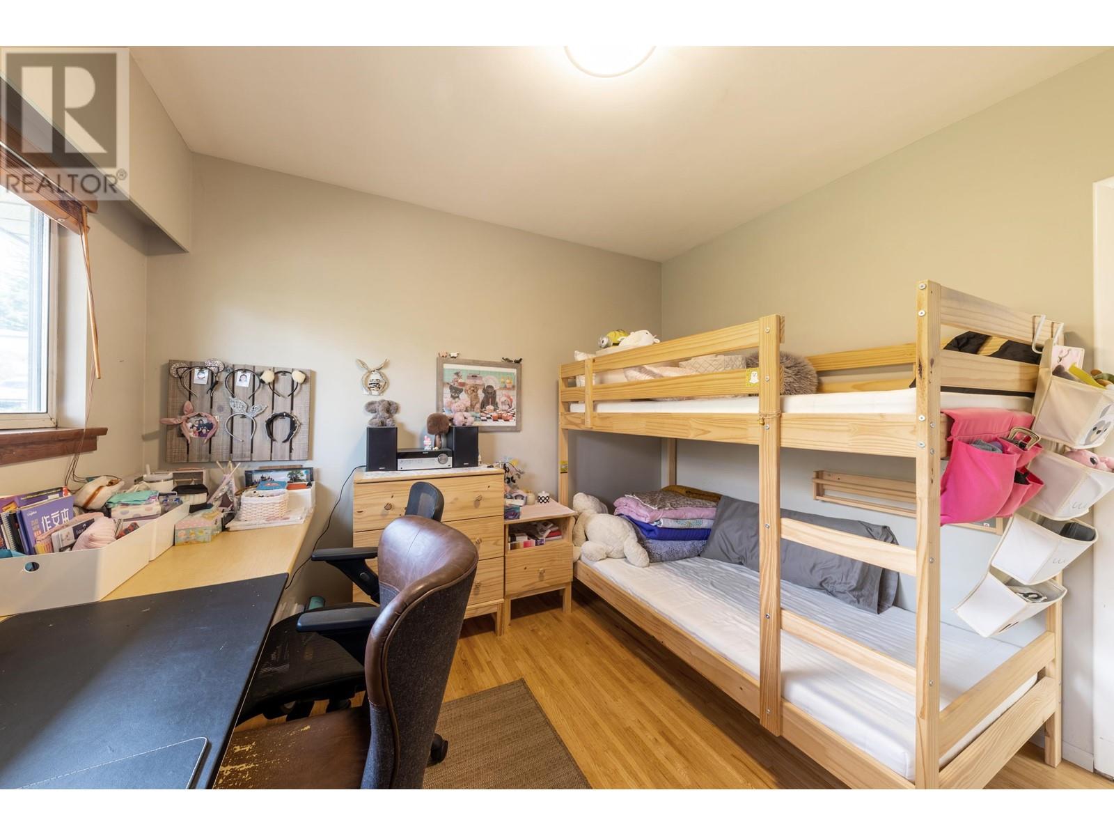 5668 EWART STREET, Burnaby