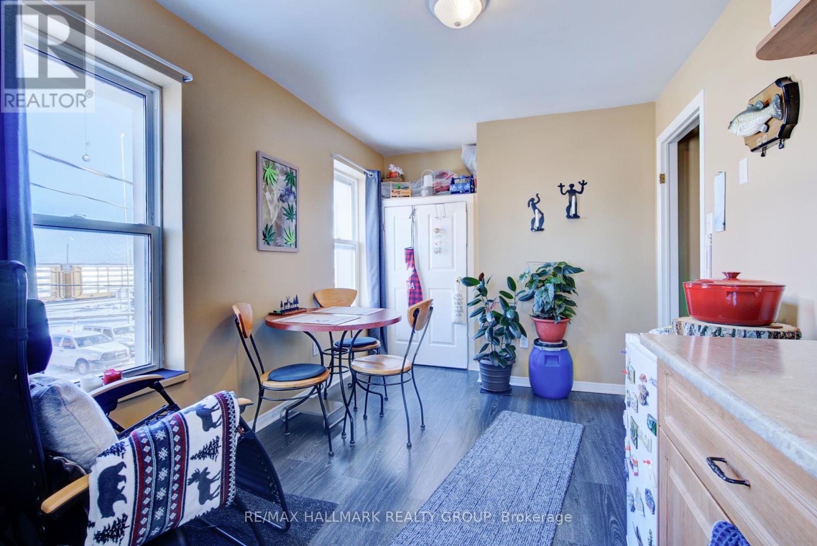 Photo 16 of 58 60 Victoria Avenue, Smiths Falls ON