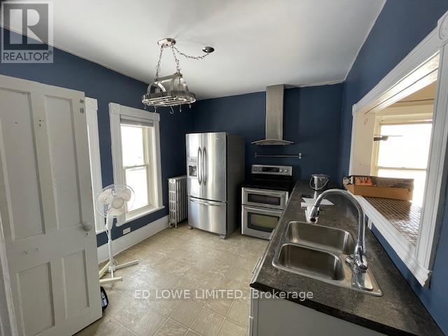 Photo 43 of 39 Poyntz Street, Penetanguishene ON