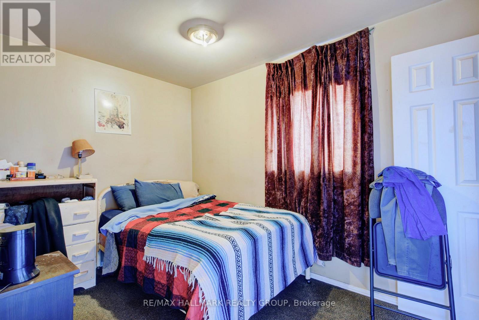 Photo 2 of 56 Victoria Avenue, Smiths Falls ON
