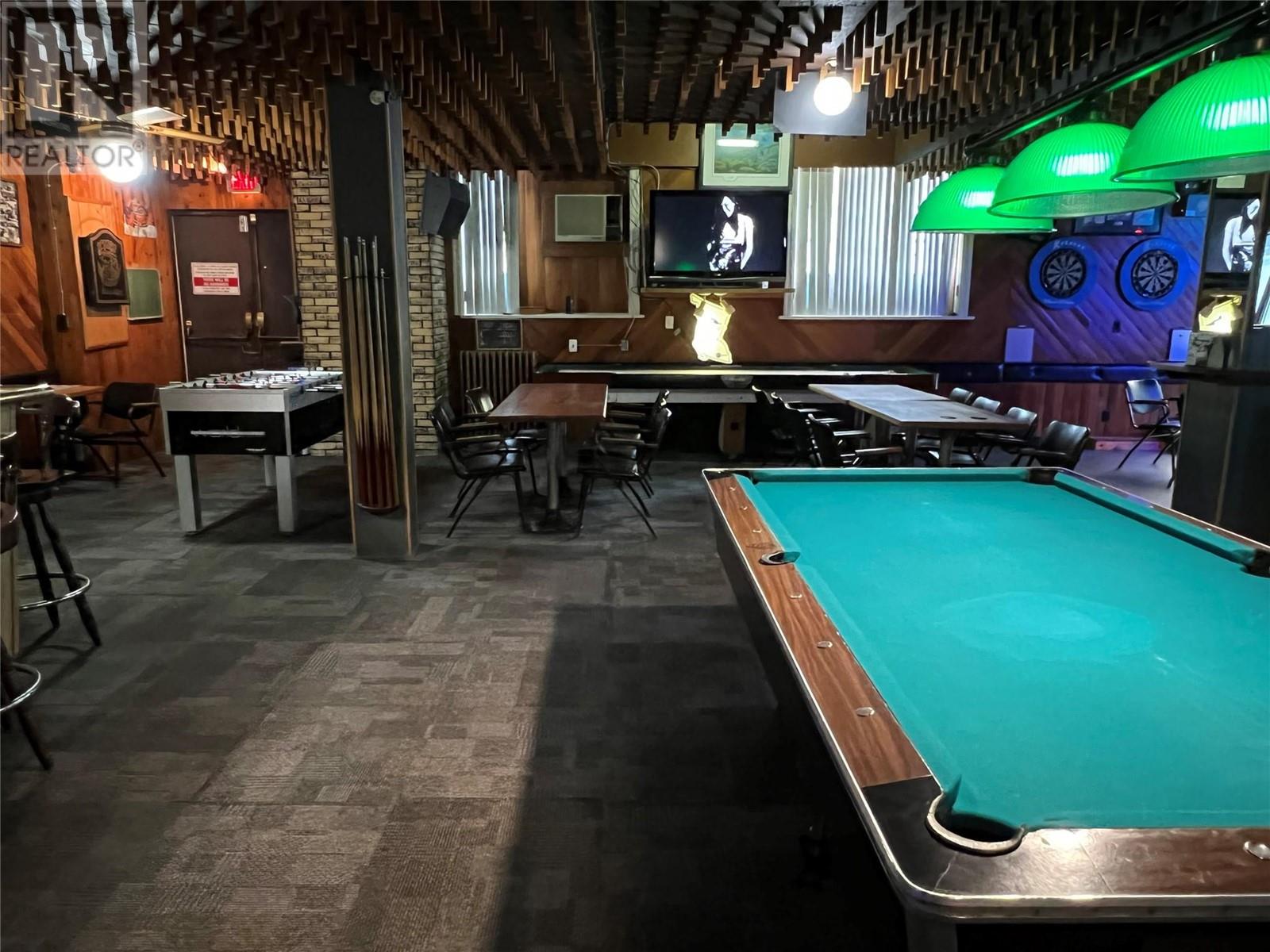 764 ROSSLAND Avenue, Trail