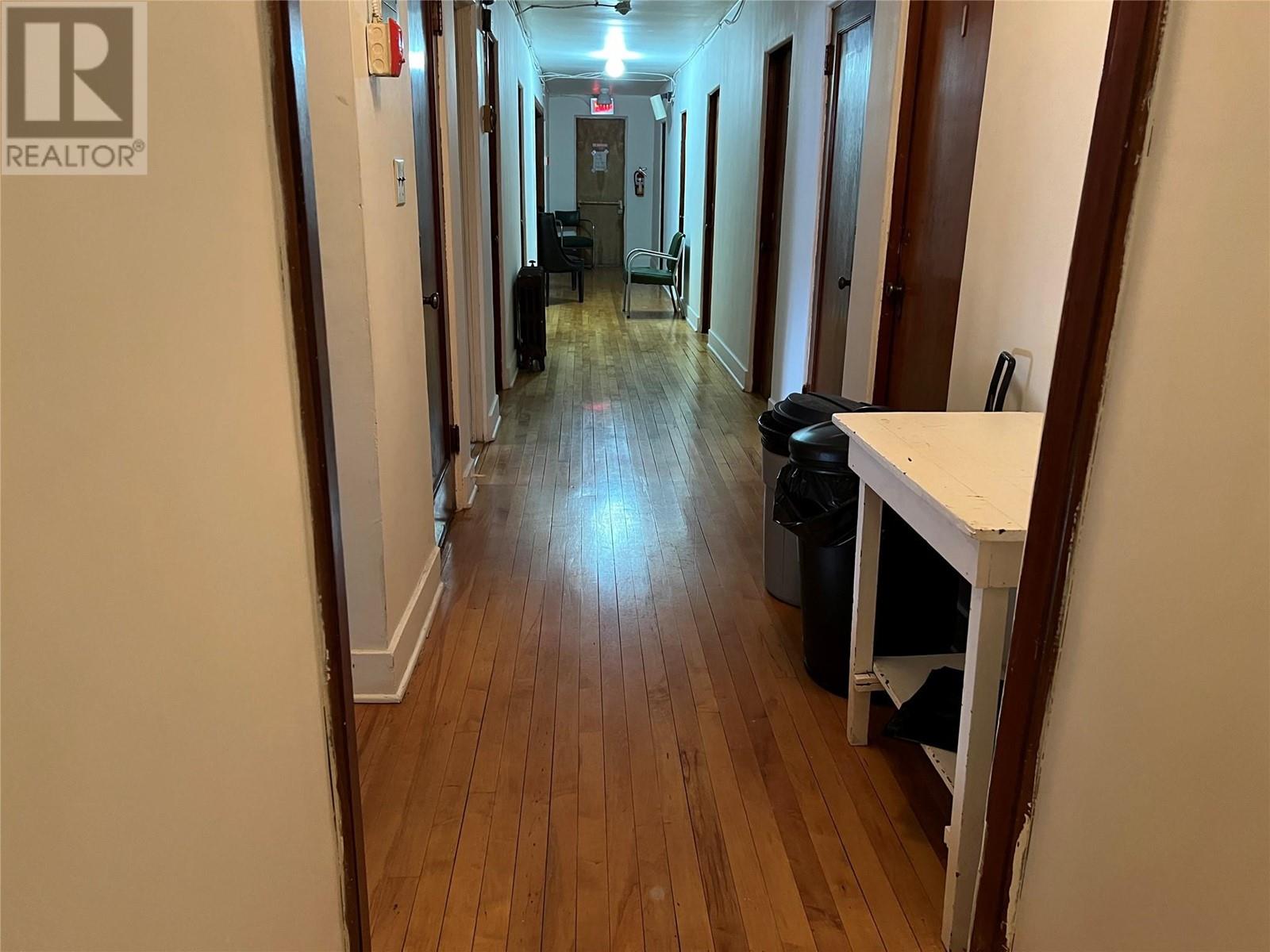 764 ROSSLAND Avenue, Trail