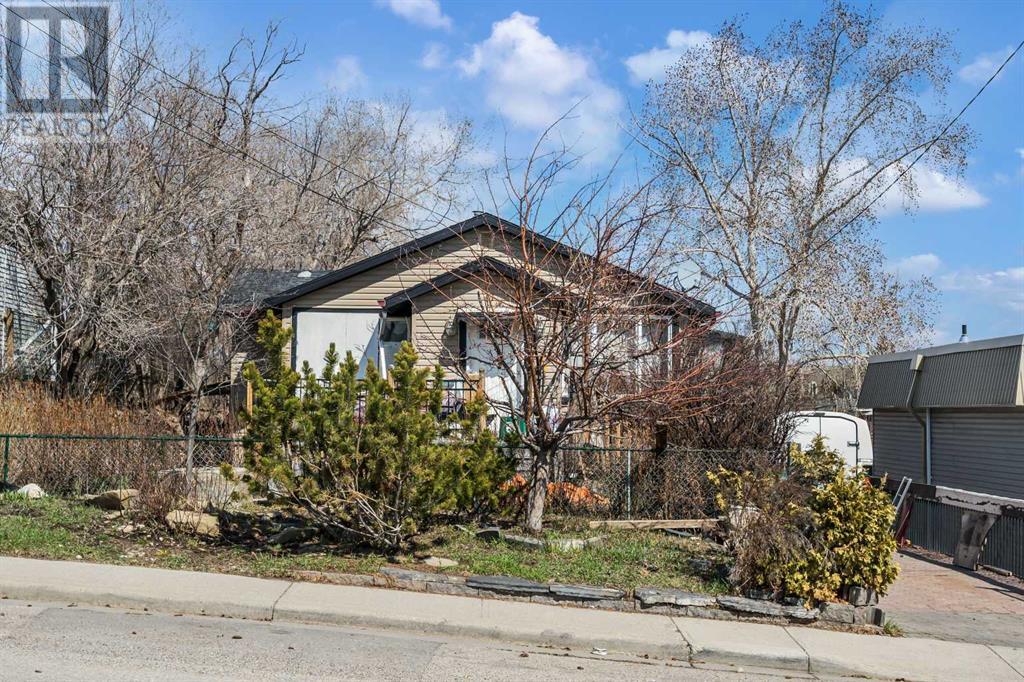 Single Family House Bungalow for Sale in   Avenue NW Bowness Calgary 