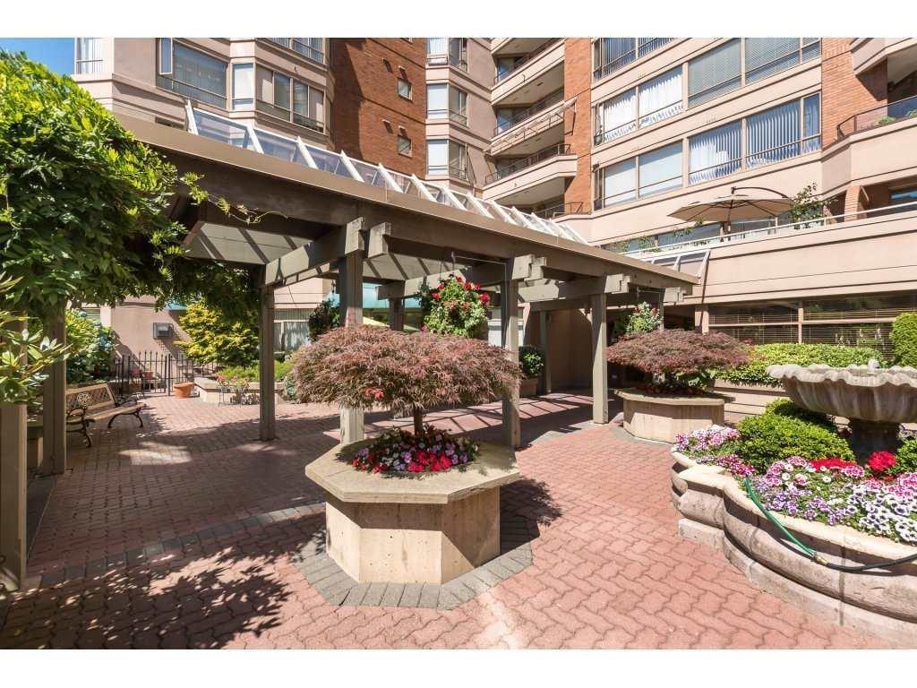 101 15111 RUSSELL AVENUE, White Rock real estate listing R2966064