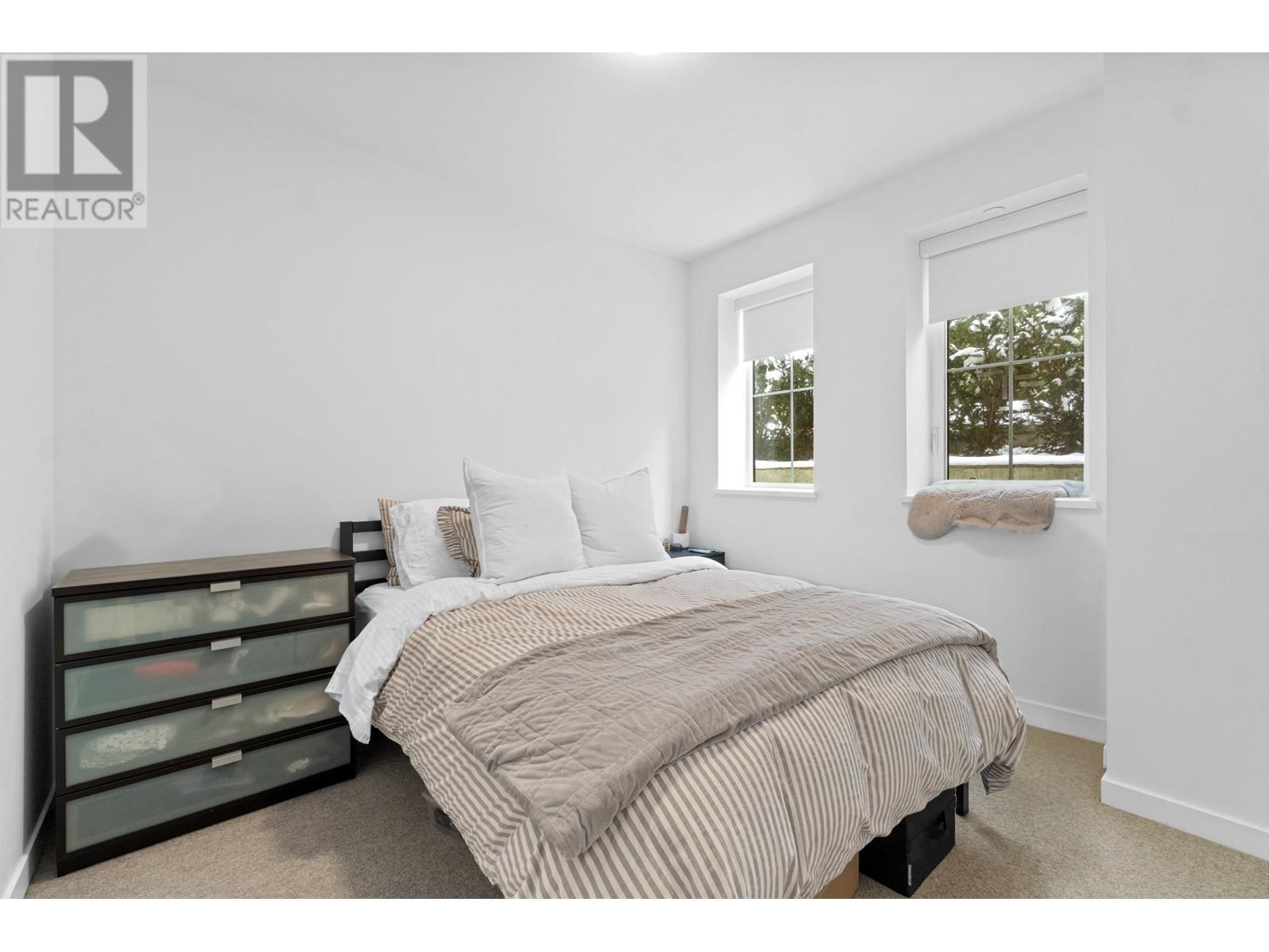 5 237 RIDGEWAY AVENUE, North Vancouver