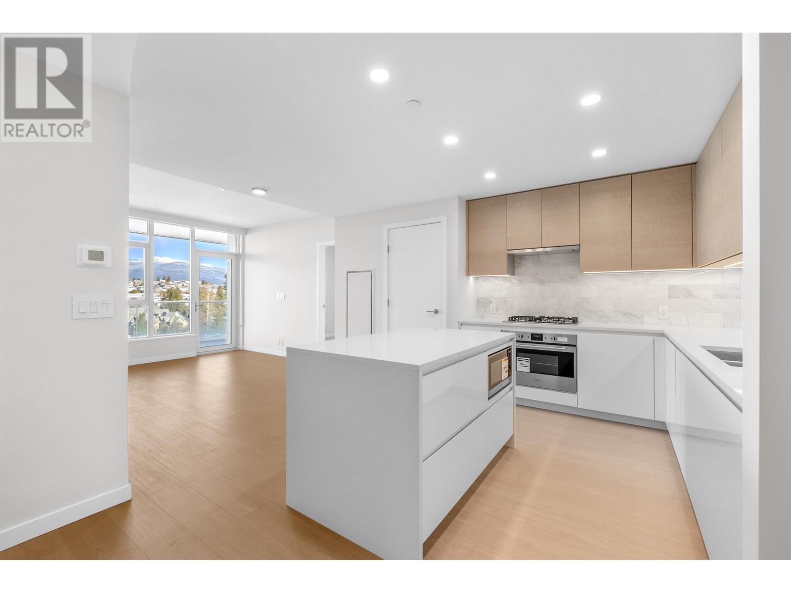 1106 4168 LOUGHEED HIGHWAY, Burnaby