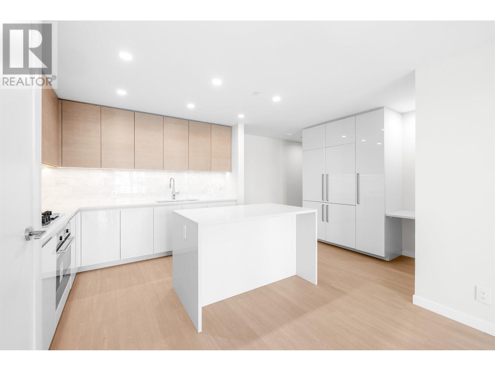1106 4168 LOUGHEED HIGHWAY, Burnaby