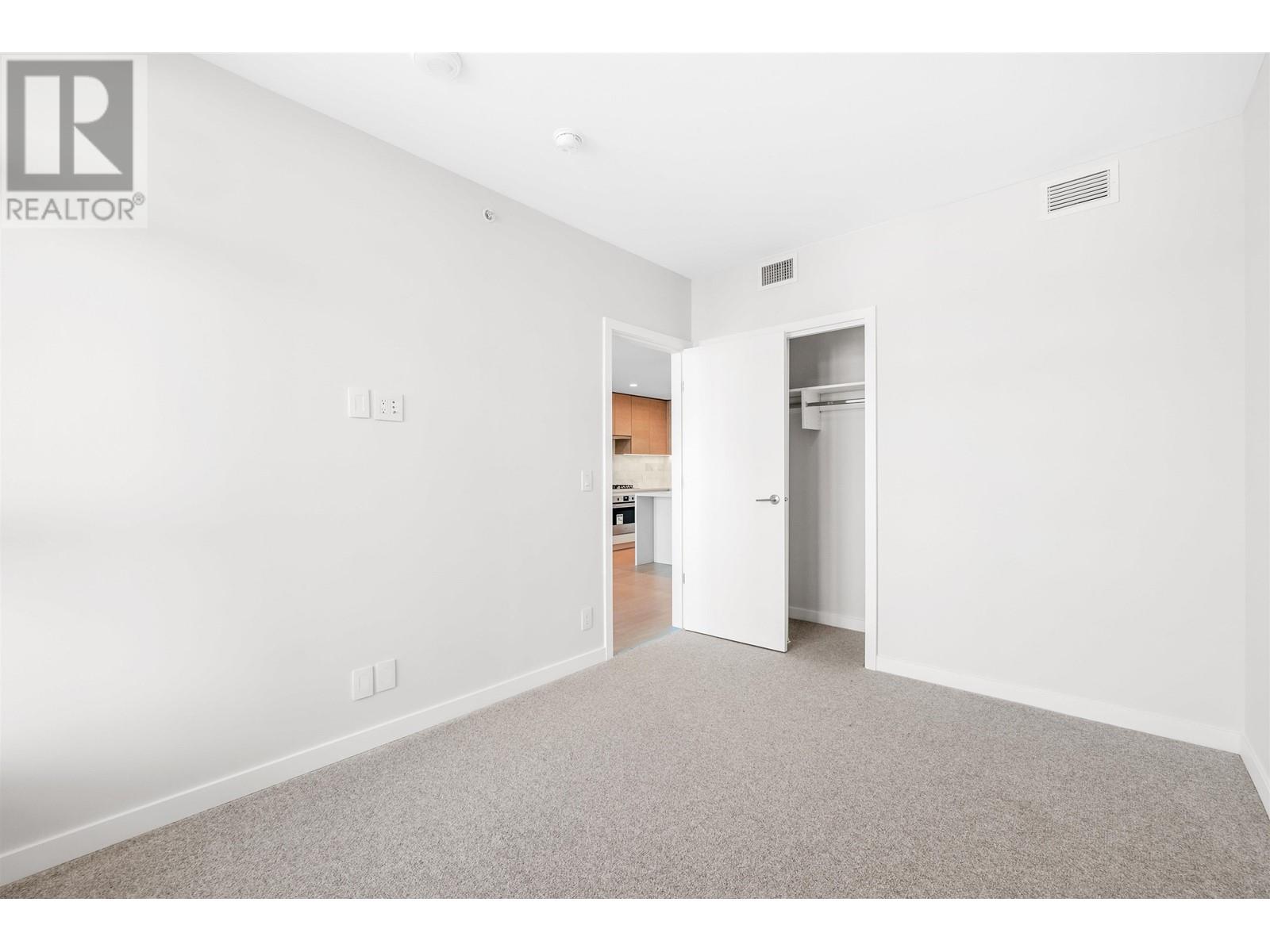 1106 4168 LOUGHEED HIGHWAY, Burnaby