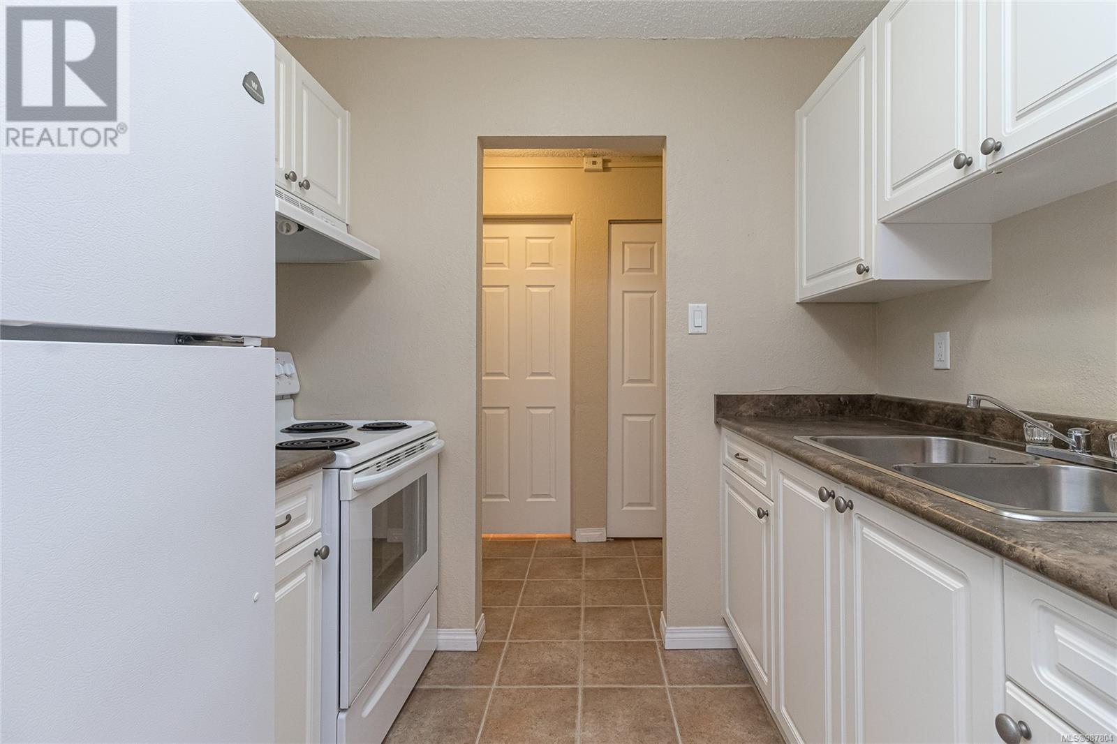 308 218 Bayview Avenue, Ladysmith