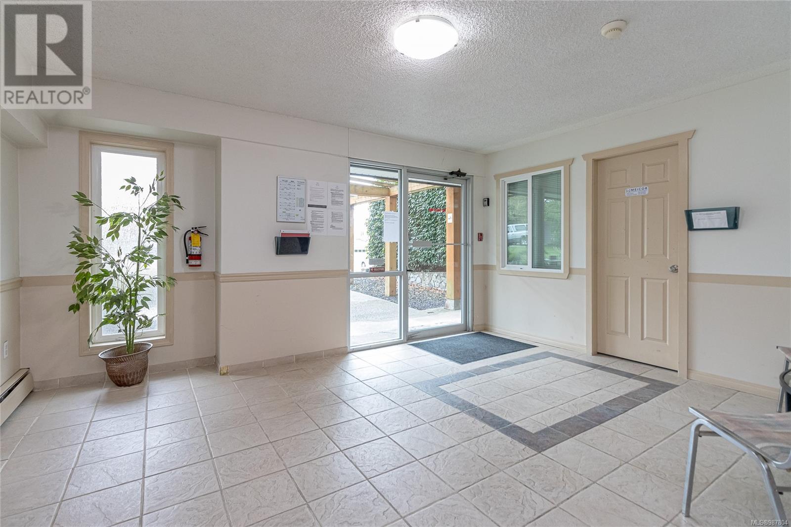 308 218 Bayview Avenue, Ladysmith