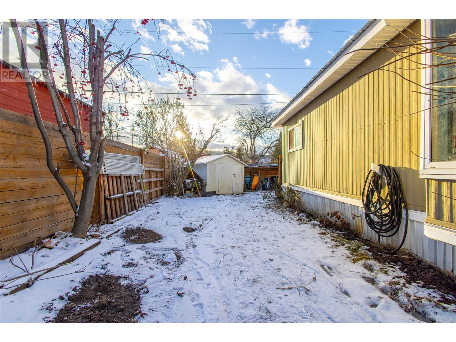 61 720 Commonwealth Road, Lake Country
