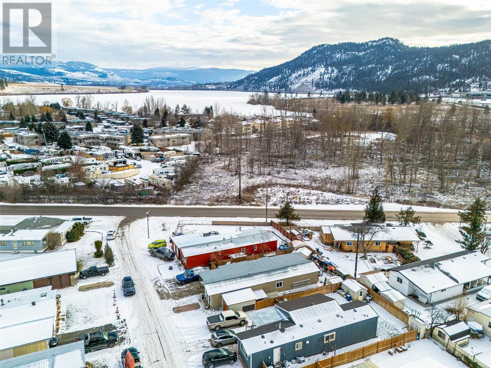 61 720 Commonwealth Road, Lake Country