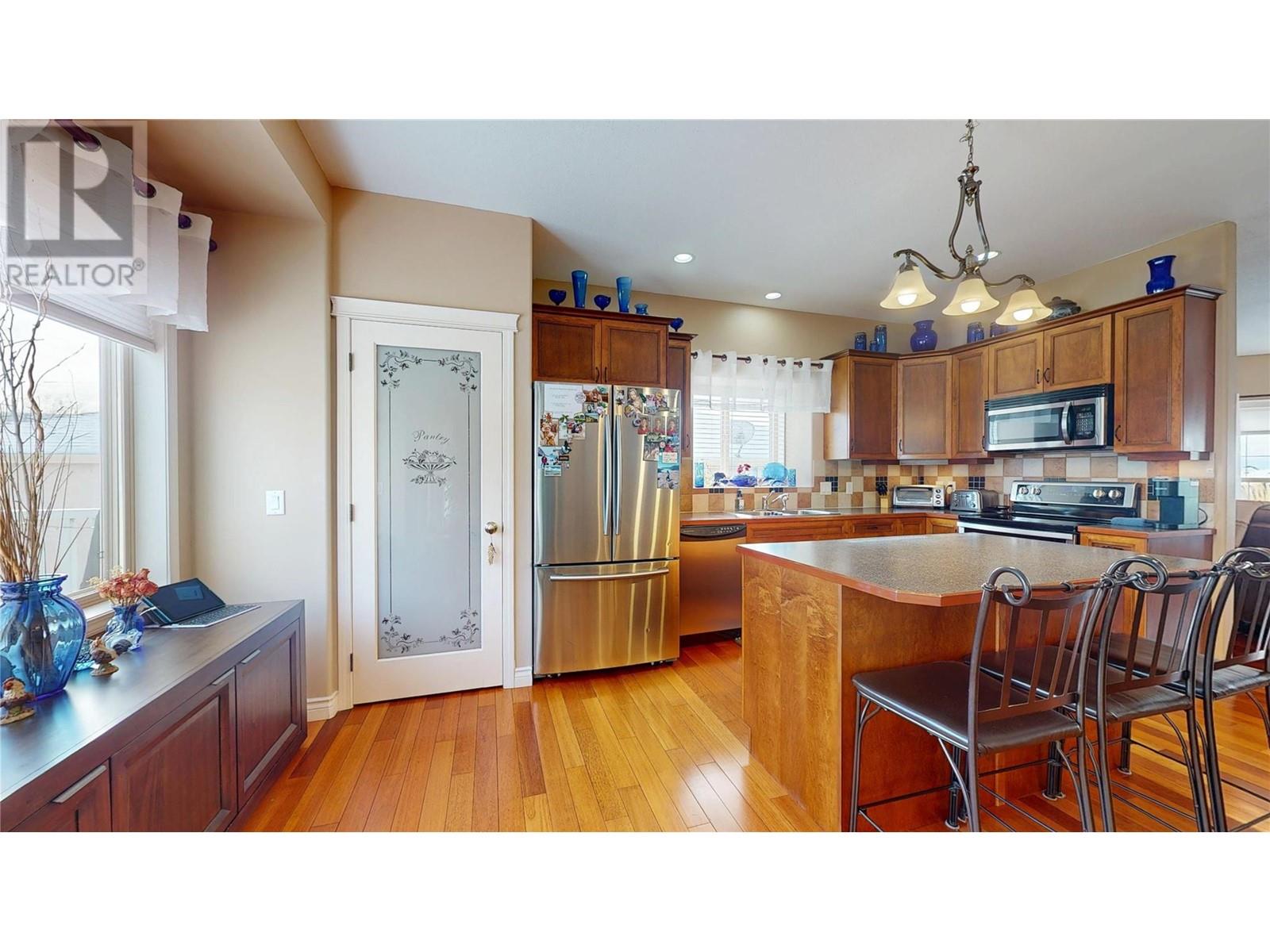 1505 TANEMURA CRESCENT - Image 8