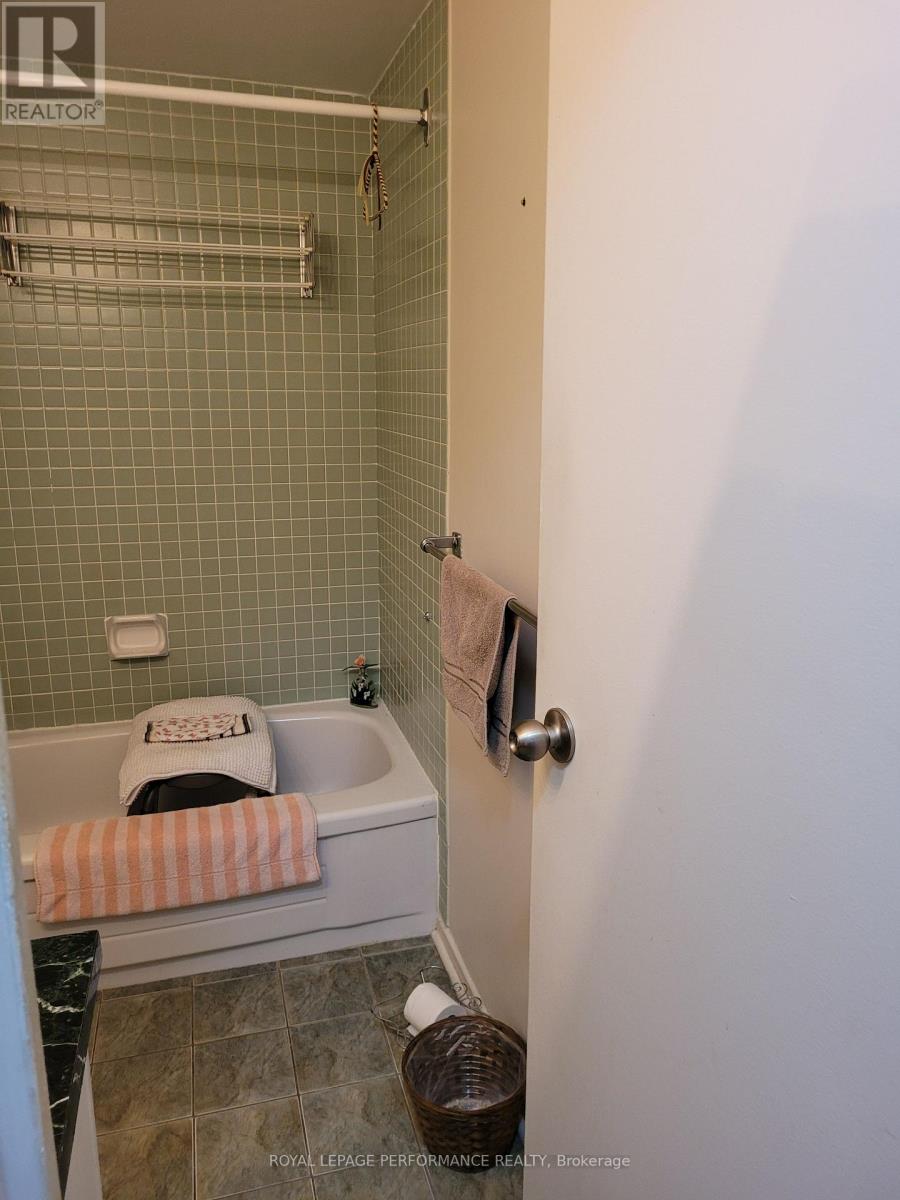 Photo 6 of 612 915 Elmsmere Road, Ottawa ON