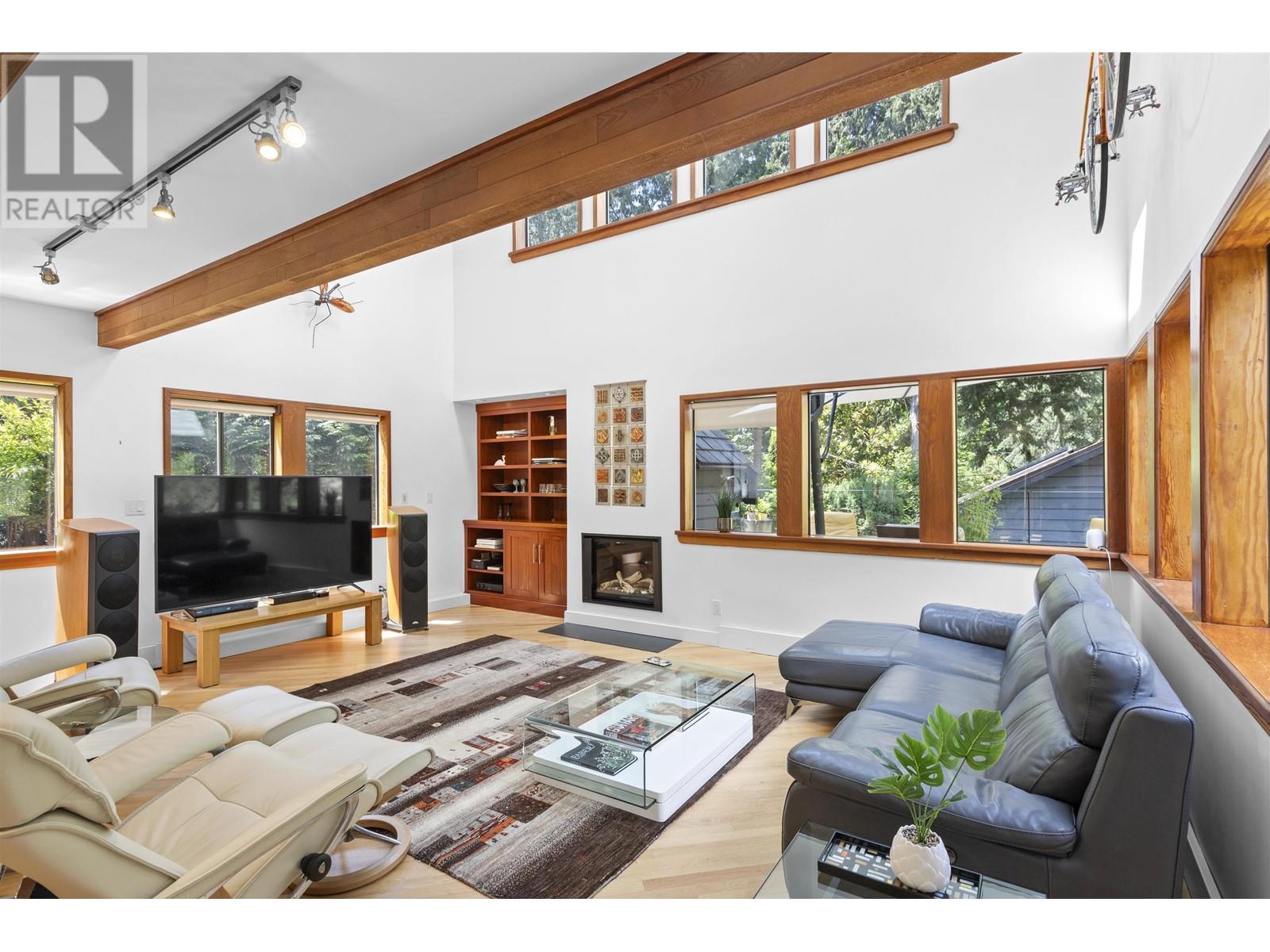 5410 KEITH ROAD, West Vancouver