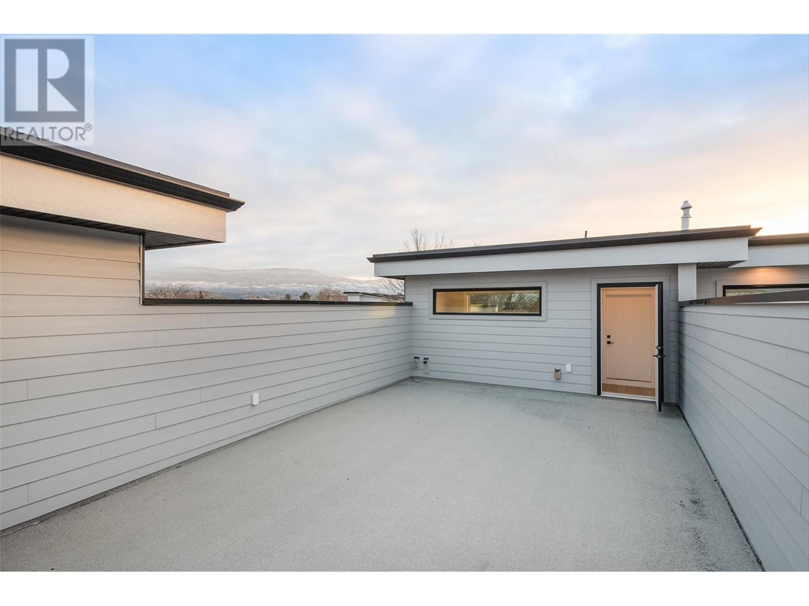 1 - 4 732 Coopland Crescent, Kelowna